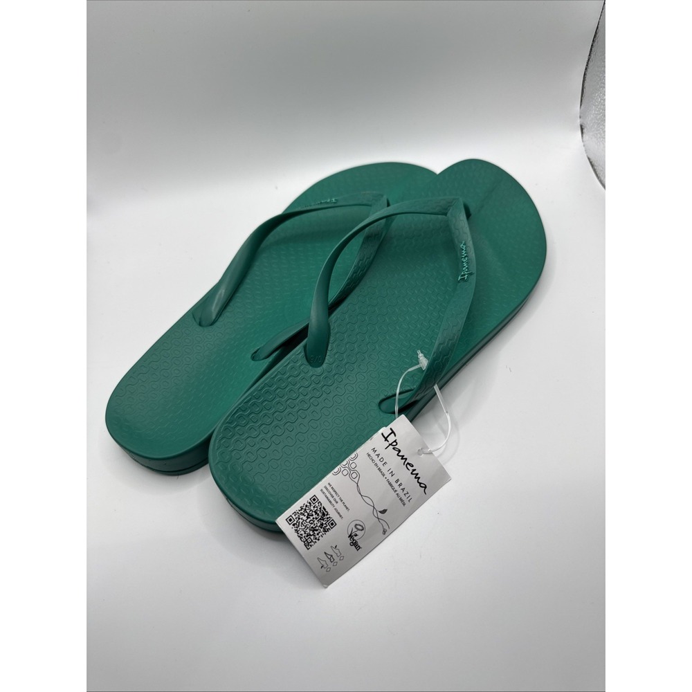 Ipamema Green Flip Flops Size 11 #1113